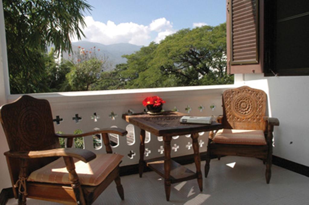 Baan Say-La Guest House Chiang Mai Buitenkant foto