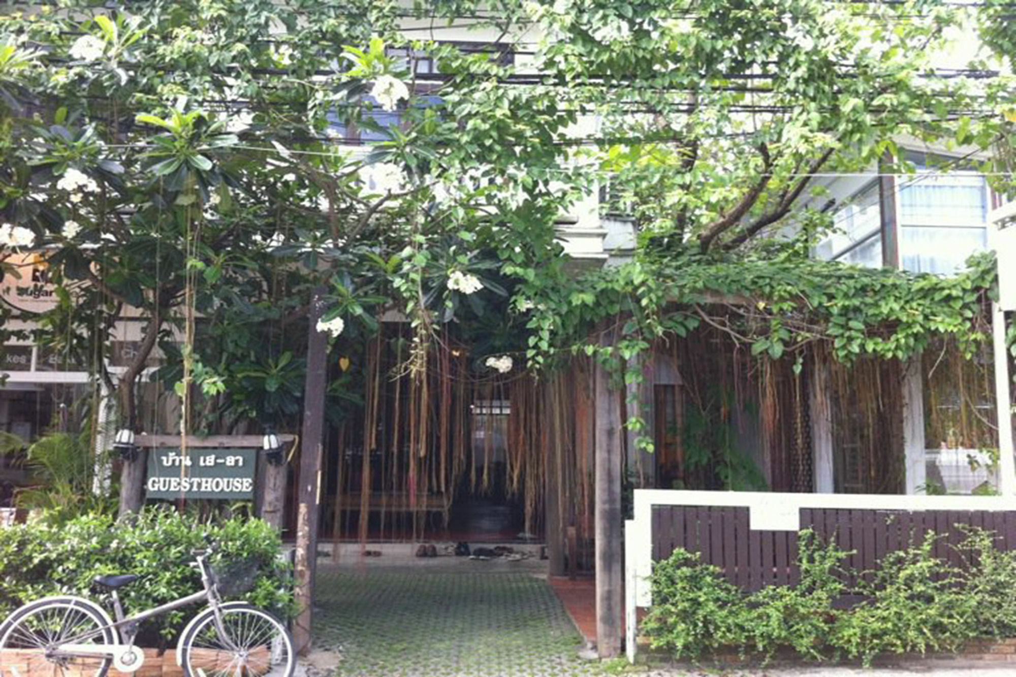 Baan Say-La Guest House Chiang Mai Buitenkant foto